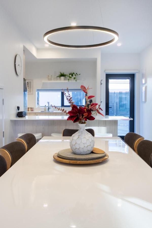 Walk To Riverside Market 4 Bed 4 Bath With Car Park Christchurch Esterno foto