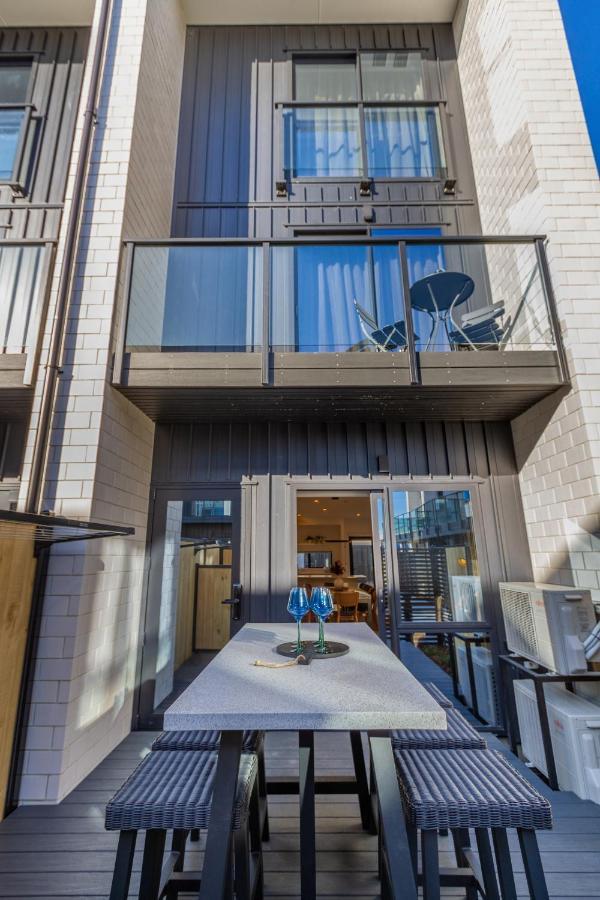 Walk To Riverside Market 4 Bed 4 Bath With Car Park Christchurch Esterno foto